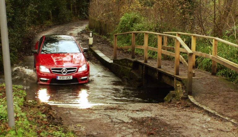 vlcsnap 2017 04 07 21h37m39s854 768x443